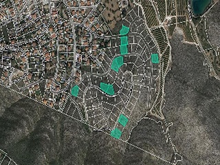 Suelos urbanos no consolidados en Ur. Sierra Perenchiza 27