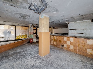 Local comercial en C/ Grup Parada 46