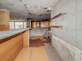 Local comercial en C/ Grup Parada 48