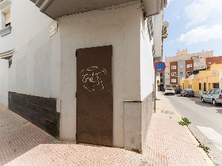 Local en C/ Doctor Castro  82