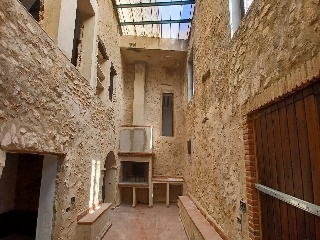 Casa en C/ Castellet y La Gornal - Barcelona 92