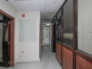 Oficinas en C/ Perellada 75