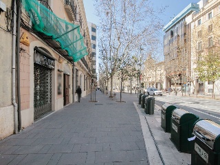 Oficinas en C/ Perellada 104