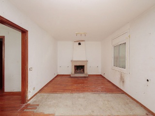 Chalet independiente en C/ Nuestra Señora de La Salud - Castellar del Vallès - 58