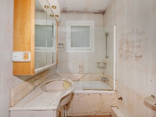 Chalet independiente en C/ Nuestra Señora de La Salud - Castellar del Vallès - 74