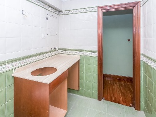 Piso en C/ Alférez Provisional, Villarcayo de Merindad de Castilla la Vieja (Burgos) 46