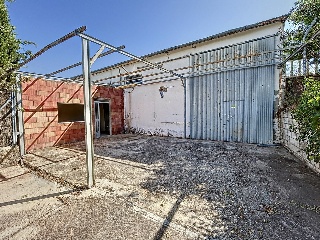 Nave industrial en Pilar de la Dehesa - Lucena -  29