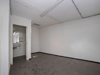 Local comercial en Av Sax 59