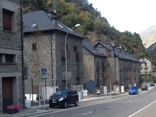 Plazas de garaje en Av Hug Roger III  3