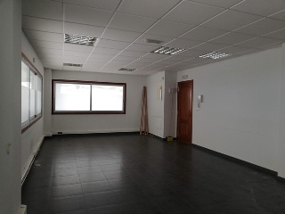 Oficina en As Teixugueiras 42