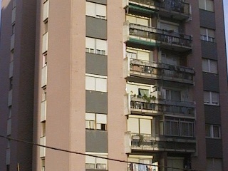 Piso en  C/ Agudes nº 33, Barcelona 3