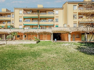 Pisos en C/ Francesc Mateu, Girona 53