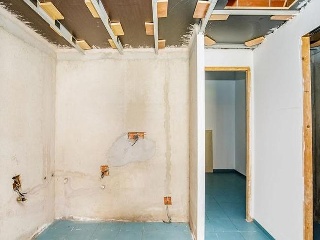 Pisos en C/ Francesc Mateu, Girona 56