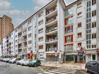 Local comercial en C/  Doctor Bañez Kalea - Arrasate/Mondragón - Guipúzcoa 87