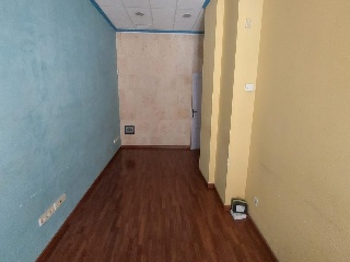 Local en C/ Pintor Rosales - Linares - 30