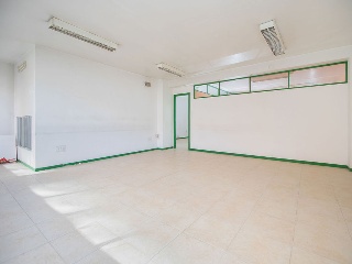 01185-0001 63
