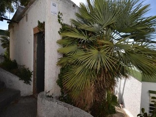 07057-0001 39