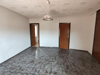 08335-0001 37