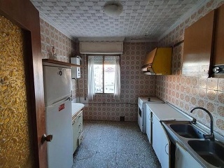 00868-0001 33