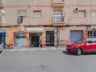 Piso en Av Blas Infante 12