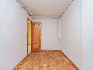 03087-0001 21