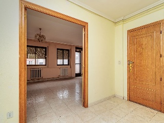 03087-0001 24