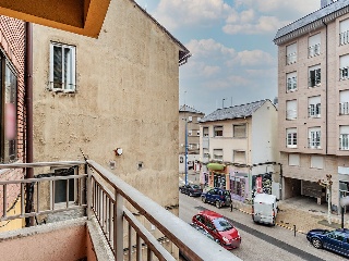 03087-0001 32