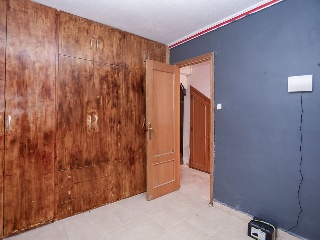 00594-0001 17