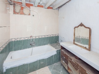 01637-0001 29