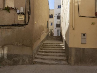 06928-0001 18