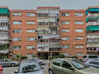 Piso en C/ Eugenio D´Ors  23
