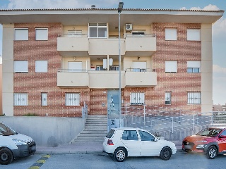 Piso con anejos en C/ Calderón de la Barca 23