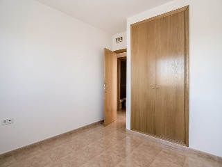 Piso con anejos en C/ Calderón de la Barca 30