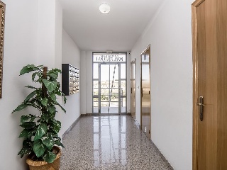 Piso con anejos en C/ Calderón de la Barca 41