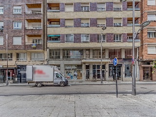 Piso en Avda Compostilla 38
