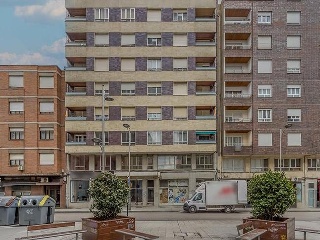 Piso en Avda Compostilla 40
