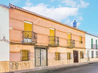Casa adosada en C/ Bolaños 53