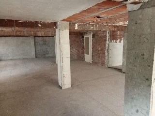 Local comercial en C/ Isaac Albéniz - Fraga - Huesca 34