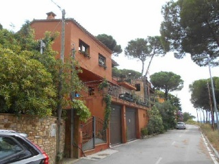 Chalet adosado en Begur - Girona  3