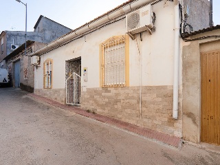 Casa adosada en C/ Solidaridad 75