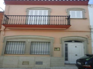 Chalet Adosado situado en	Linares 3