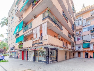 Vivienda en Avenida República Argentina 22