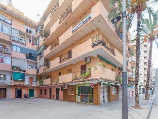 Vivienda en Avenida República Argentina 23