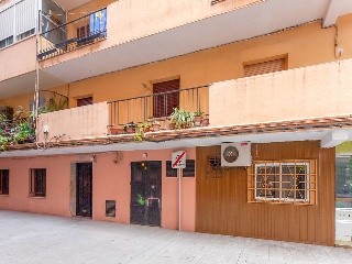 Vivienda en Avenida República Argentina 25