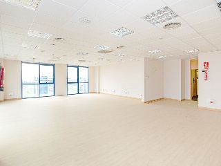 Oficinas y garajes en C/ Arquitectura 11