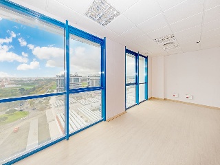 Oficinas y garajes en C/ Arquitectura 16