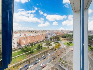 Oficinas y garajes en C/ Arquitectura 25