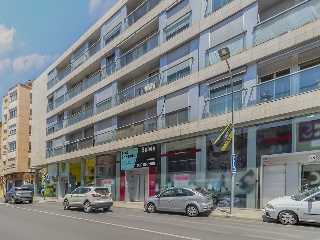 Local en Ctra de Barcelona 3