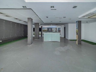 Local en Ctra de Barcelona 19