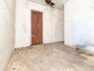 Casa en Av Carcaixent 16